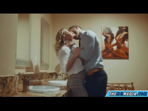 ❤️ Ilehoria busti batek komun publiko batean seduzitzen zaituenean ❤ Porno %eu.amourpassionfever.ruan ️❤